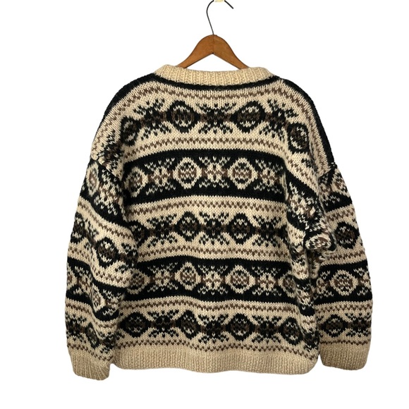 VINTAGE Chunky Wool Knit Pullover - Picture 2 of 9